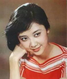 演员朱琳最美的照片,岁月流转，美丽永恒